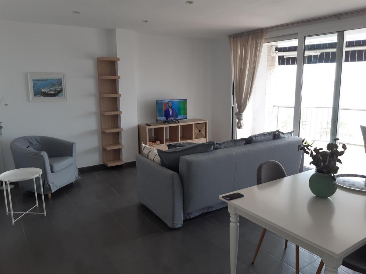 Apartament Roses Casc Antic Sl Avda Rodhe Zewnętrze zdjęcie